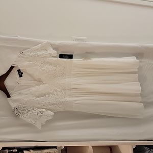 LULUS White dress
